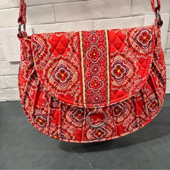 Vera Bradley paprika pattern saddle up crossbody bag LIKE NEW - Picture 4 of 15
